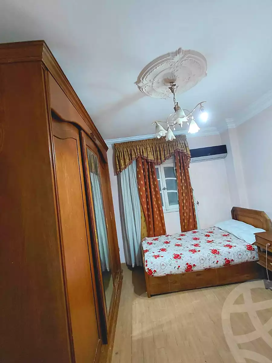 https://aqarmap.com.eg/ar/listing/7165766-for-rent-cairo-6th-of-october-el-ahyaa-neighborhood-1st-al-maahad