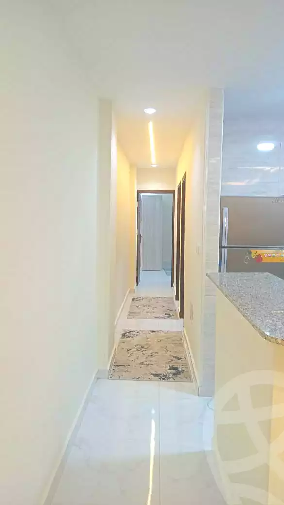 https://aqarmap.com.eg/ar/listing/7165785-for-rent-cairo-6th-of-october-el-ahyaa-neighborhood-2nd-divided-from-al-kafrawei-st