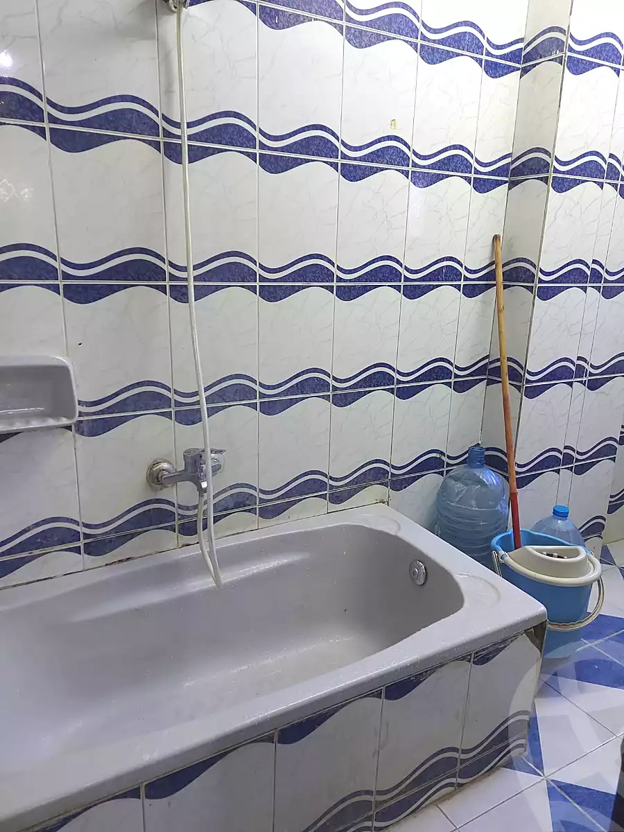 https://aqarmap.com.eg/ar/listing/7165827-for-rent-cairo-6th-of-october-el-ahyaa-neighborhood-10th