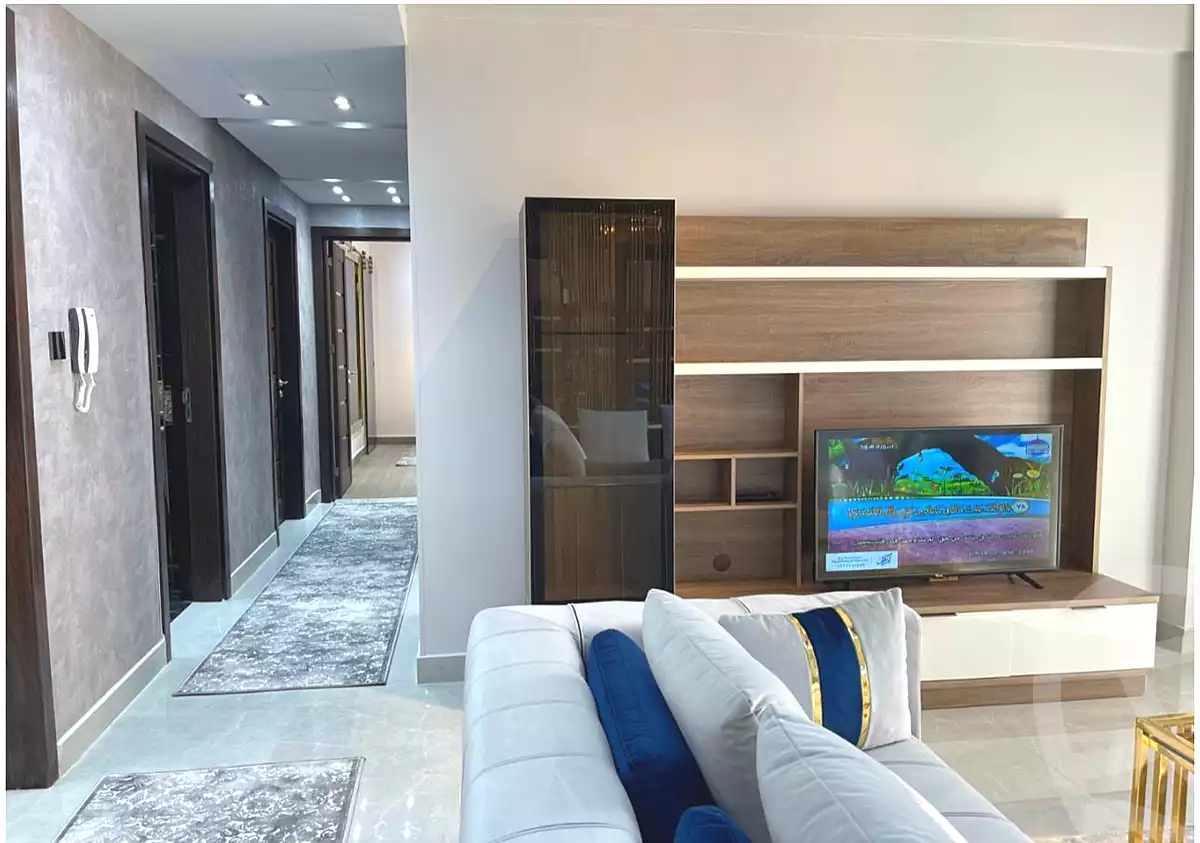 https://aqarmap.com.eg/en/listing/7166163-for-sale-cairo-new-cairo-compounds-hyde-park-centre-ville-hyde-park