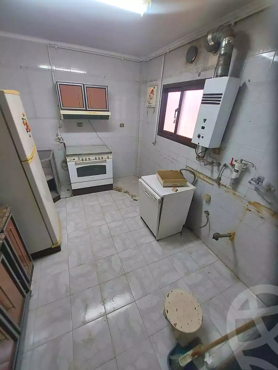 https://aqarmap.com.eg/en/listing/7166456-for-sale-cairo-helwan-helwan-el-sharkeya-borhan-st