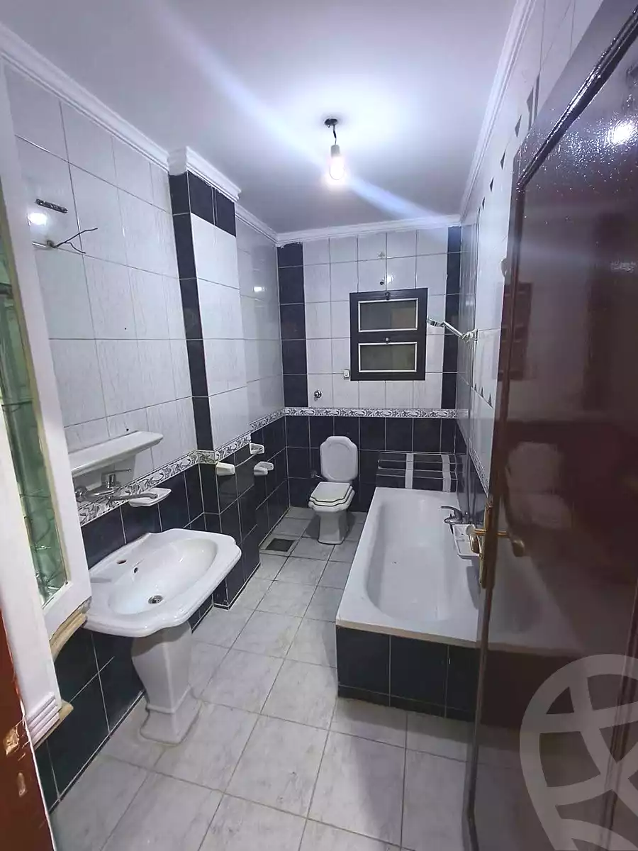 https://aqarmap.com.eg/ar/listing/7166911-for-sale-alexandria-lsywf-el-falki