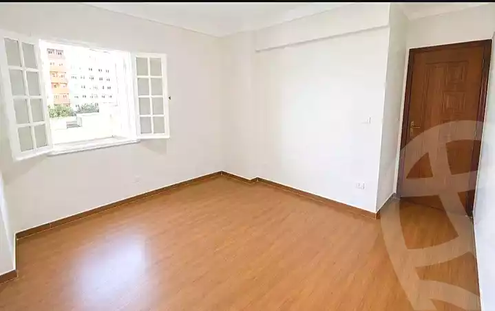 https://aqarmap.com.eg/en/listing/7167145-for-rent-alexandria-lauran