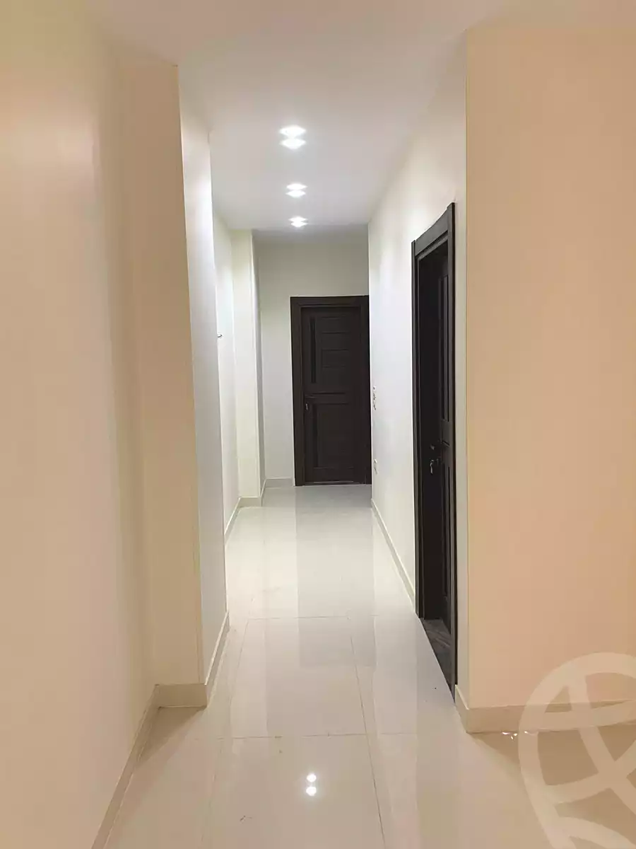 https://aqarmap.com.eg/ar/listing/7167545-for-sale-cairo-new-cairo-compounds-kmbwnd-ldf-lwtny