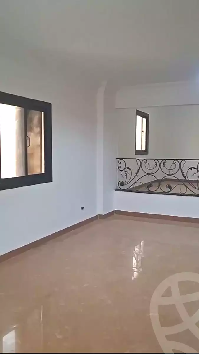 https://aqarmap.com.eg/ar/listing/7167685-for-sale-cairo-6th-of-october-el-ahyaa-neighborhood-2nd-el-mohandes-ahmed-abd-el-hady-st