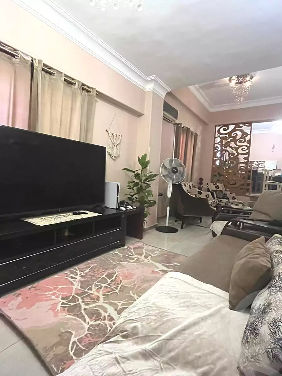 https://aqarmap.com.eg/ar/listing/7167697-for-sale-cairo-6th-of-october-el-ahyaa-neighborhood-2nd-generation-2000-st