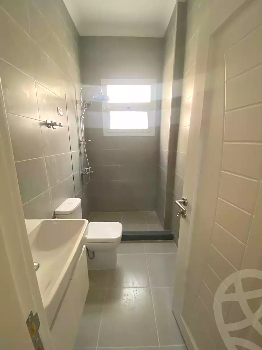 https://aqarmap.com.eg/ar/listing/7167785-for-sale-cairo-new-cairo-compounds-kmbwnd-ldf-lwtny