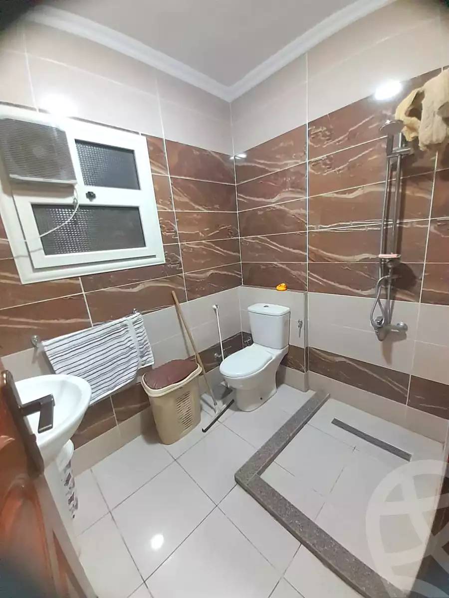 https://aqarmap.com.eg/ar/listing/7120931-for-sale-cairo-6th-of-october-el-ahyaa-neighborhood-2nd-divided-from-al-kafrawei-st