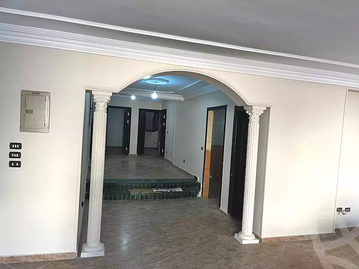 https://aqarmap.com.eg/en/listing/7168543-for-sale-cairo-el-haram-el-lebeny-soltan-khattab-st