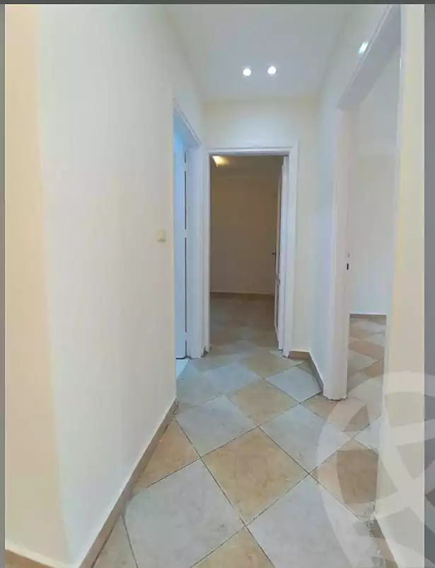 https://aqarmap.com.eg/ar/listing/7168775-for-sale-alexandria-el-asafra-shr-45