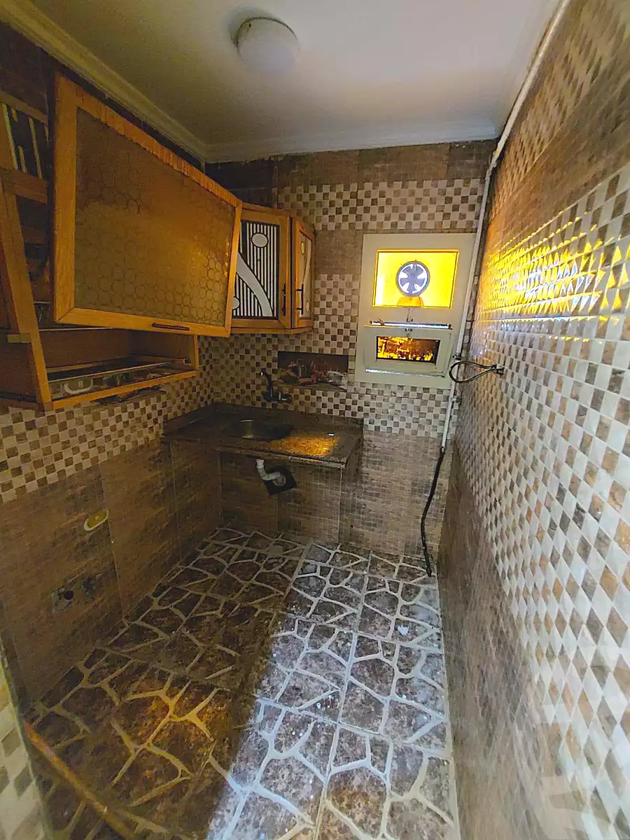 https://aqarmap.com.eg/ar/listing/7168877-for-sale-alexandria-bahray-el-anfoshy-saqr-basha-st