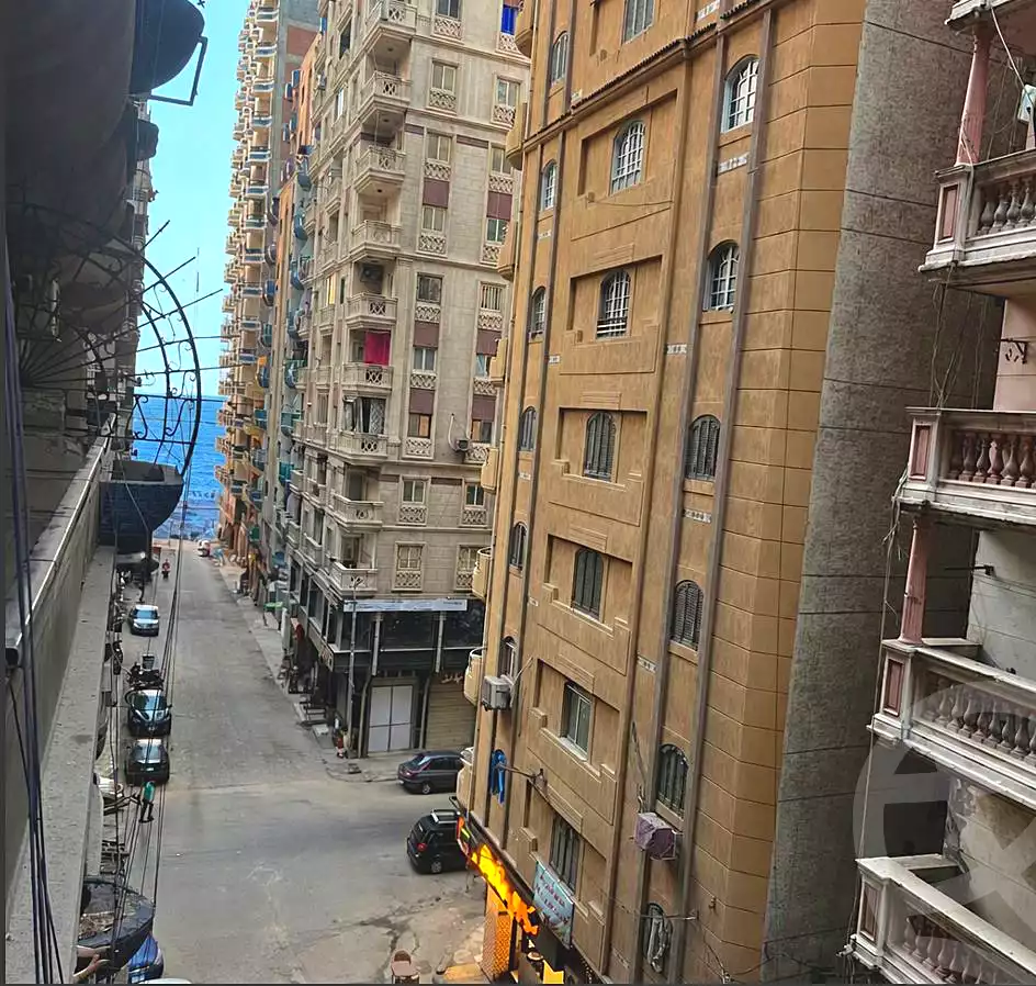 https://aqarmap.com.eg/ar/listing/7164901-for-sale-alexandria-sydy-bshr-sydy-bshr-bhry-shr-khld-bn-lwlyd