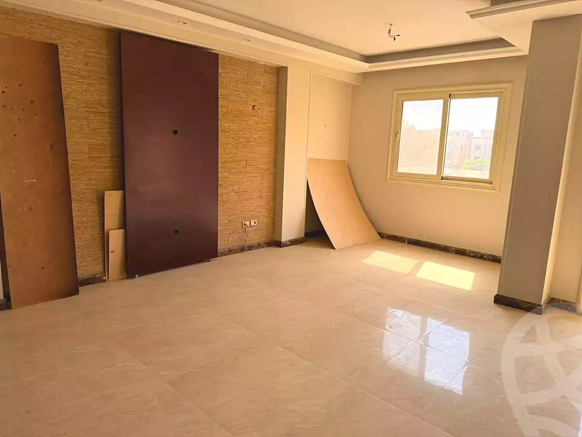 https://aqarmap.com.eg/en/listing/7169566-for-sale-cairo-new-cairo-compounds-kmbwnd-lnkhyl