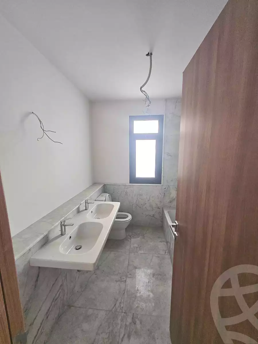 4 BR Villa in Al Burouj, photo 10 of 23