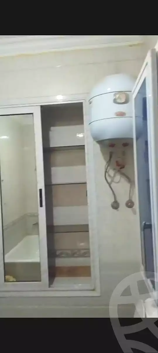 https://aqarmap.com.eg/ar/listing/7170351-for-rent-cairo-downtown-el-qasr-el-ayni
