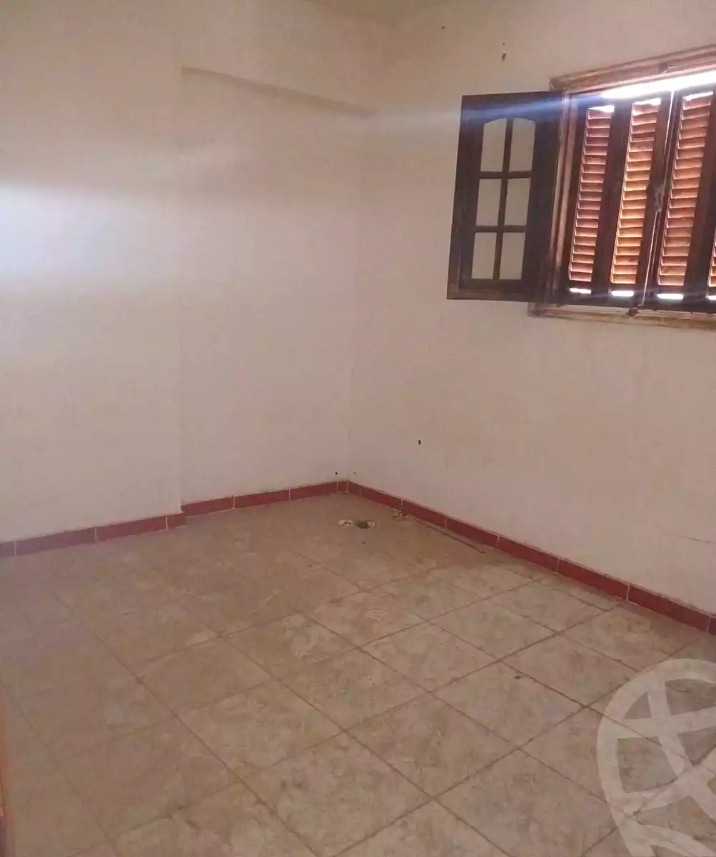 https://aqarmap.com.eg/ar/listing/7170461-for-sale-alexandria-sydy-bshr-shr-mlk-hfny