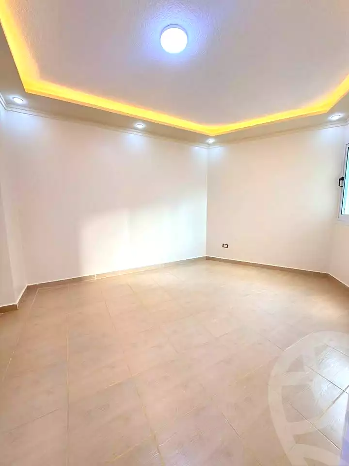 https://aqarmap.com.eg/ar/listing/7170493-for-sale-alexandria-al-agamy-shataa-el-nakheel