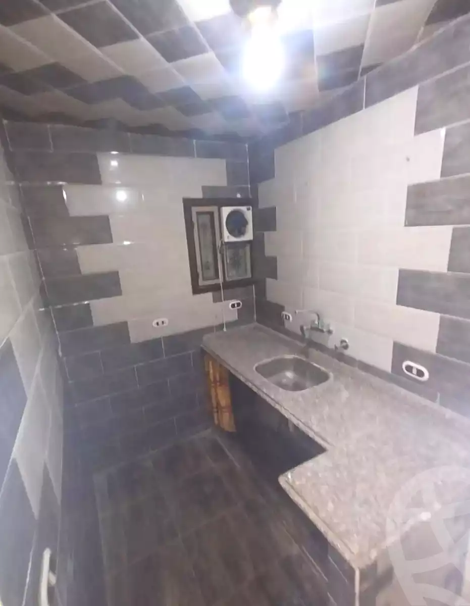 https://aqarmap.com.eg/ar/listing/7170466-for-sale-alexandria-al-agamy-el-hanouvel-yathreb-st