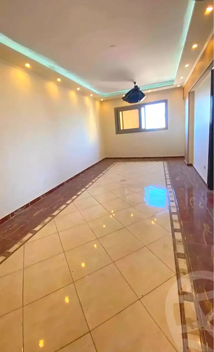 https://aqarmap.com.eg/ar/listing/7170594-for-sale-alexandria-al-agamy-lbytsh-el-saleheen-mosque-st