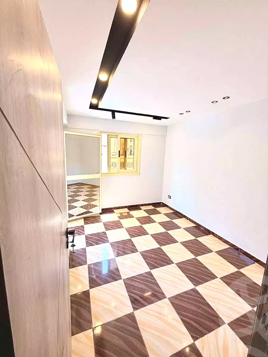 https://aqarmap.com.eg/en/listing/7171106-for-sale-alexandria-sydy-bshr-sydy-bshr-bhry-shr-khld-bn-lwlyd