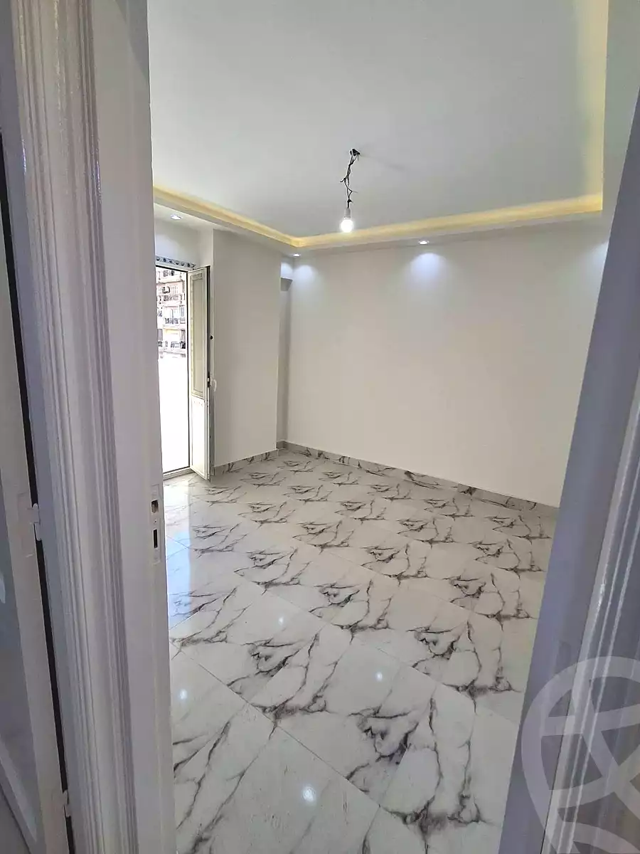 https://aqarmap.com.eg/en/listing/7171115-for-rent-alexandria-bahray-el-anfoshy-sidi-kazman-st