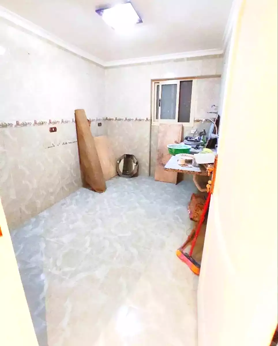https://aqarmap.com.eg/ar/listing/7171216-for-sale-alexandria-sydy-bshr-sydy-bshr-bhry-khalil-hamada-st