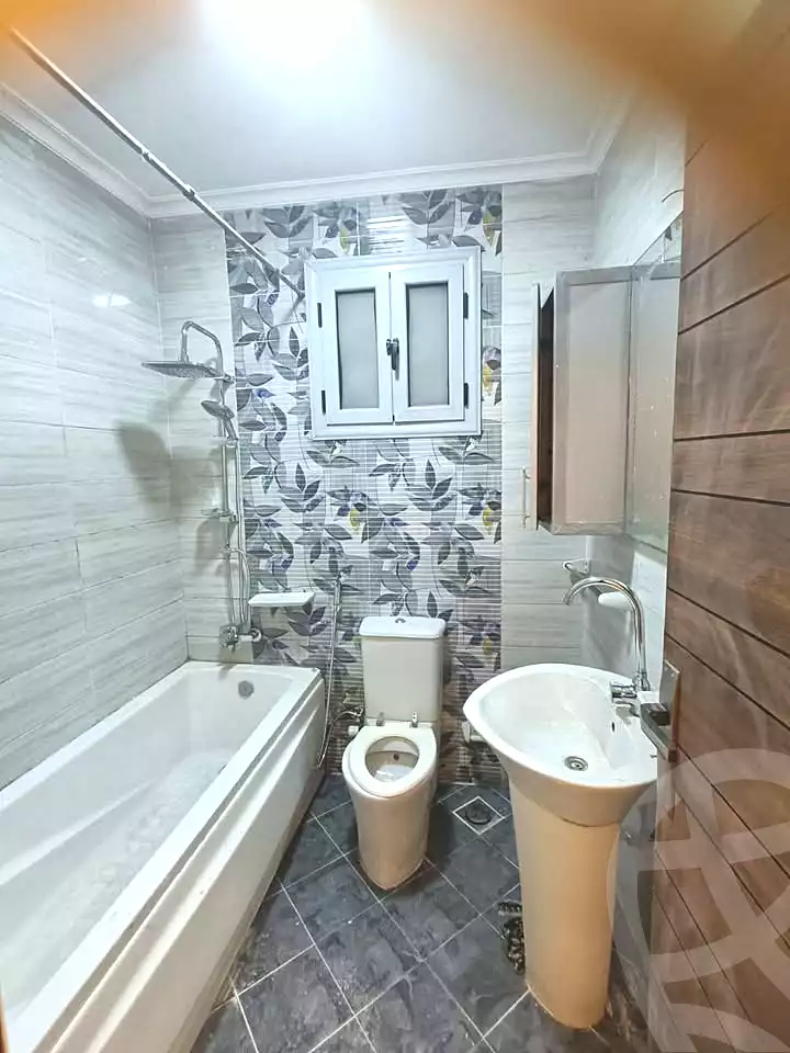 https://aqarmap.com.eg/ar/listing/7172084-for-sale-alexandria-sydy-bshr-sydy-bshr-bhry-street-17