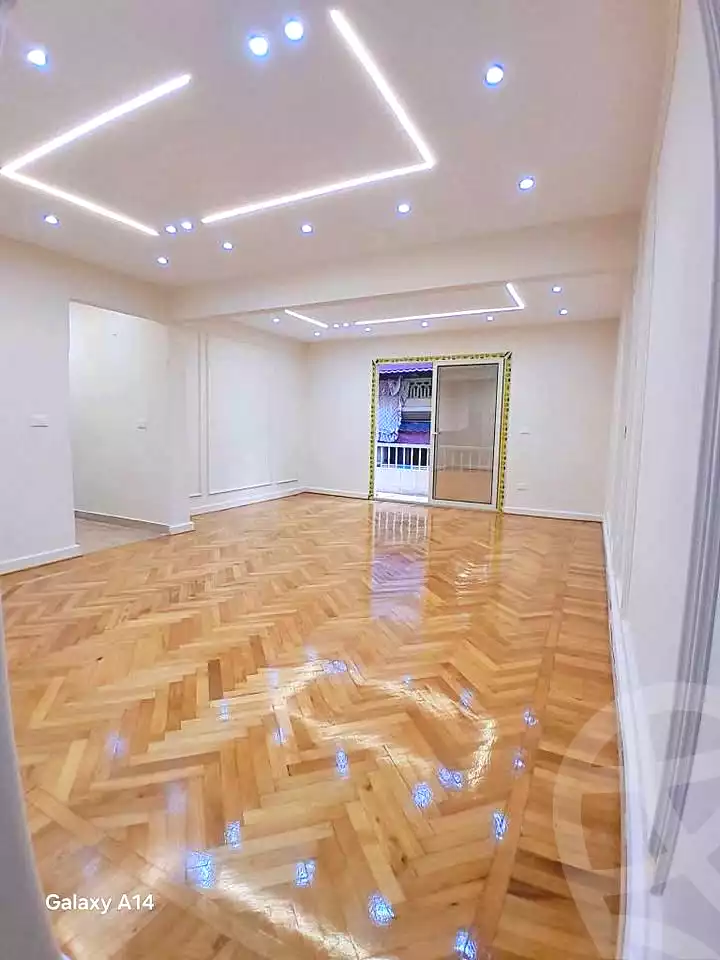 https://aqarmap.com.eg/ar/listing/7172606-for-sale-alexandria-miami-shr-jml-bd-lnsr