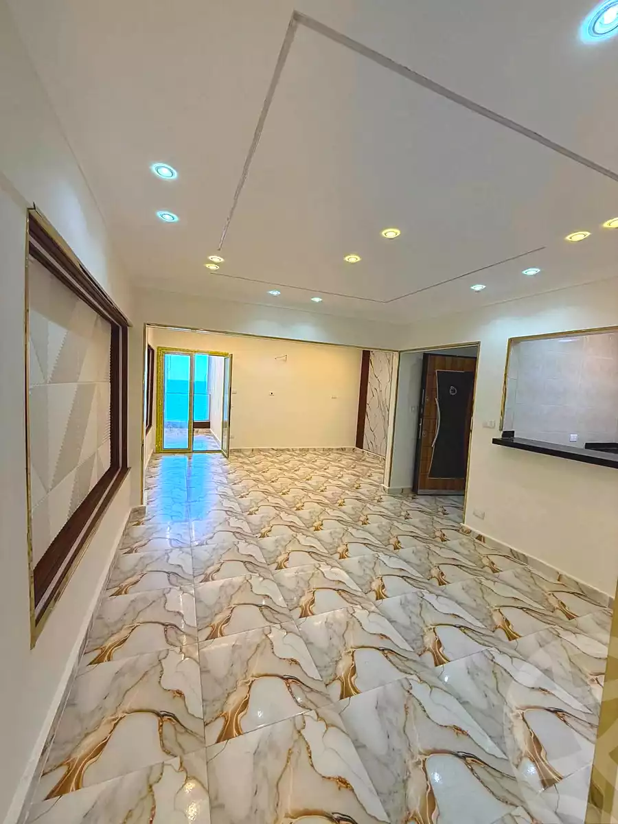 https://aqarmap.com.eg/ar/listing/7172738-for-sale-alexandria-miami-el-gaish-rd-st