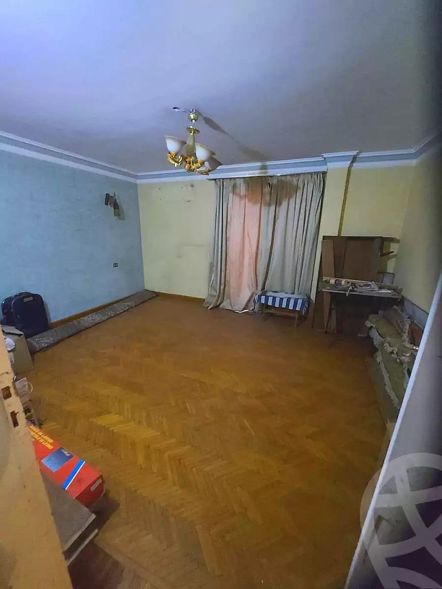 https://aqarmap.com.eg/ar/listing/7172963-for-sale-cairo-helwan-helwan-el-sharkeya-borhan-st