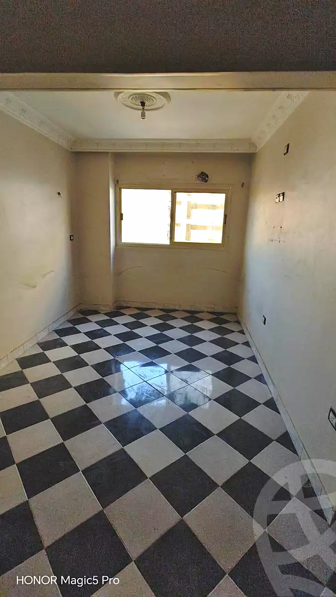 https://aqarmap.com.eg/en/listing/7173029-for-sale-cairo-helwan-helwan-el-sharkeya-mostafa-safwat-st