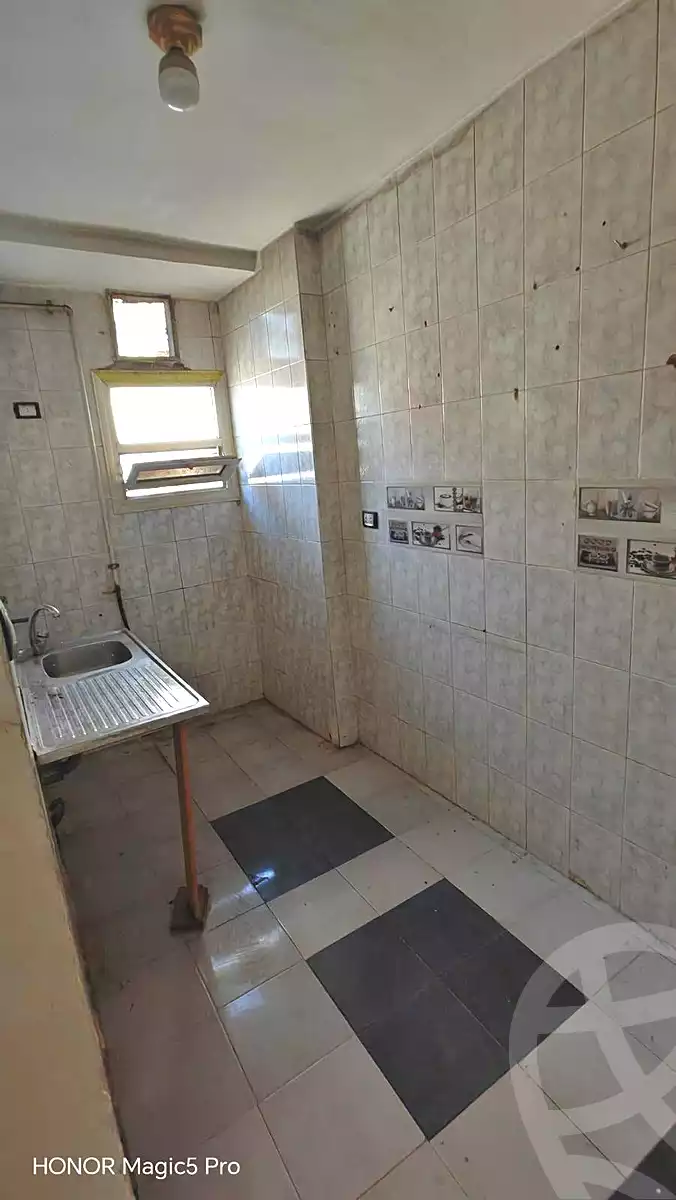 https://aqarmap.com.eg/en/listing/7173029-for-sale-cairo-helwan-helwan-el-sharkeya-mostafa-safwat-st