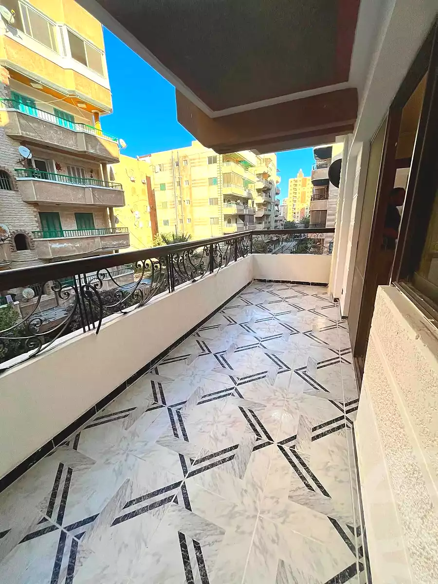https://aqarmap.com.eg/en/listing/7173079-for-sale-alexandria-al-agamy-shataa-el-nakheel