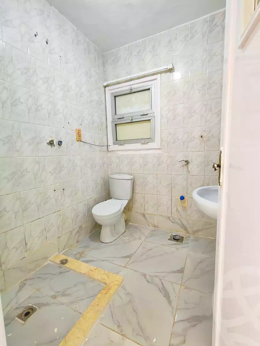 https://aqarmap.com.eg/en/listing/7173094-for-sale-alexandria-al-agamy-shataa-el-nakheel