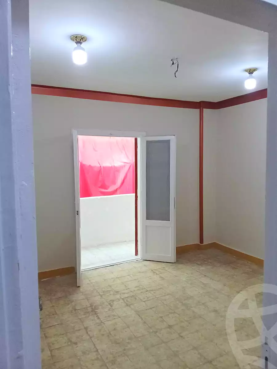 https://aqarmap.com.eg/en/listing/7173108-for-sale-alexandria-al-agamy-el-hanouvel