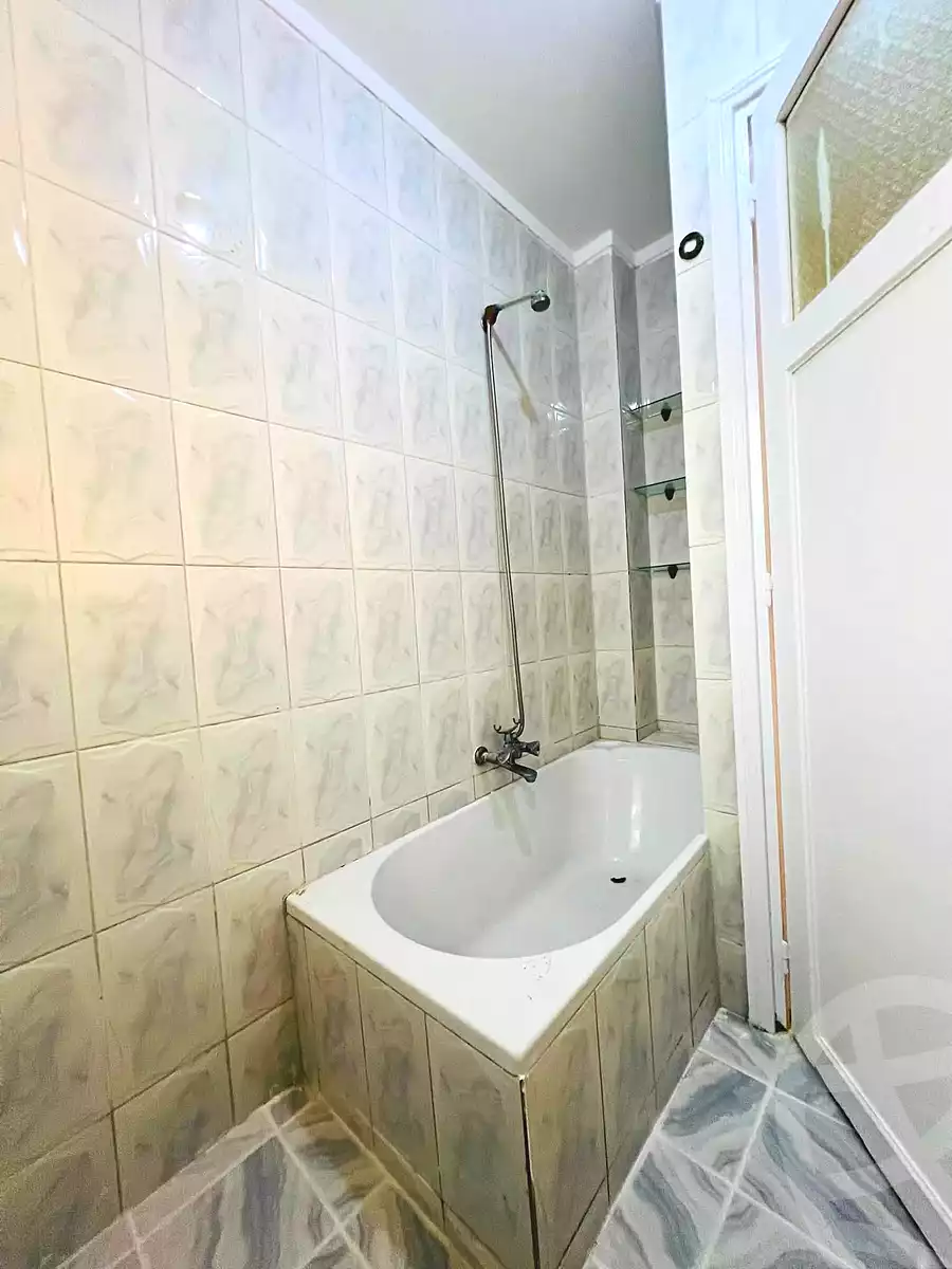 https://aqarmap.com.eg/ar/listing/7173723-for-sale-alexandria-al-agamy-shataa-el-nakheel