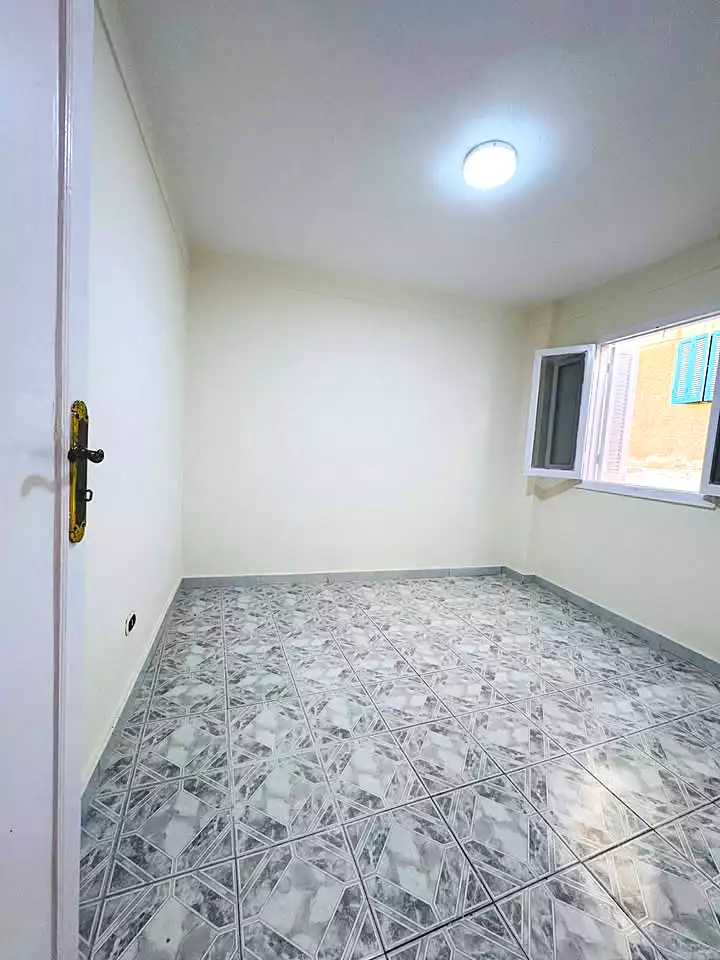 https://aqarmap.com.eg/ar/listing/7174334-for-sale-alexandria-al-agamy-shataa-el-nakheel