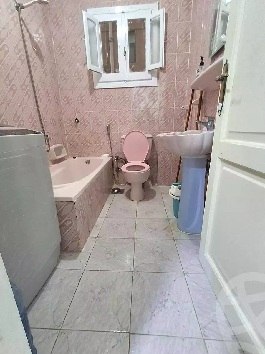 https://aqarmap.com.eg/ar/listing/7174352-for-sale-alexandria-al-agamy-shataa-el-nakheel