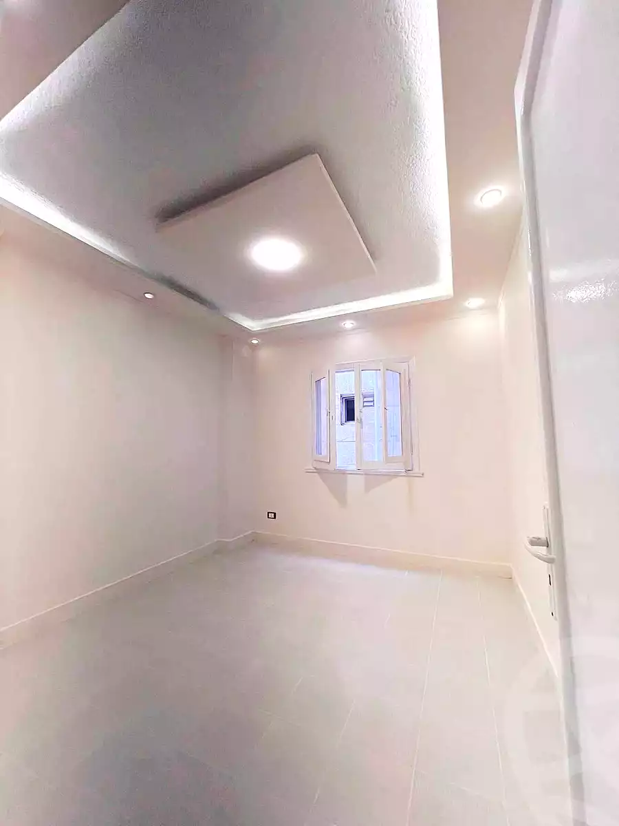 https://aqarmap.com.eg/ar/listing/7174414-for-sale-alexandria-al-agamy-shataa-el-nakheel