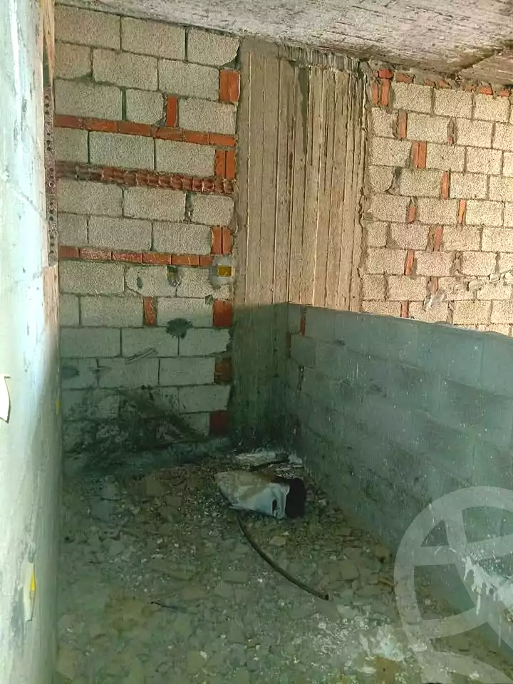 https://aqarmap.com.eg/ar/listing/7174486-for-sale-alexandria-al-agamy-lbytsh-shahr-al-assal-st