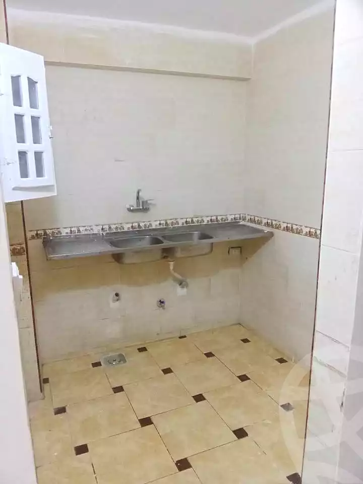 https://aqarmap.com.eg/ar/listing/7174770-for-sale-alexandria-al-agamy-el-hanouvel