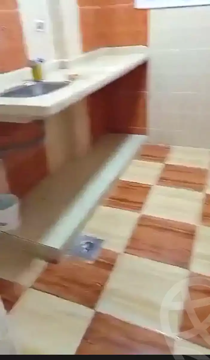 https://aqarmap.com.eg/en/listing/7174771-for-sale-alexandria-al-agamy-el-hanouvel-radwan-st