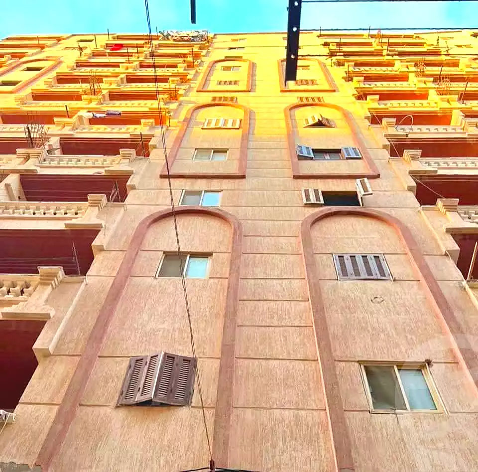 https://aqarmap.com.eg/ar/listing/7175062-for-sale-alexandria-al-agamy-lbytsh-el-hanafeya-st