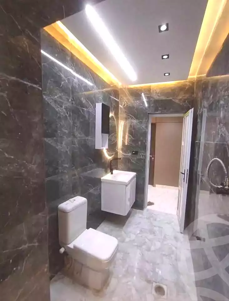 https://aqarmap.com.eg/ar/listing/7175144-for-sale-alexandria-al-agamy-lbytsh-shahr-al-assal-st