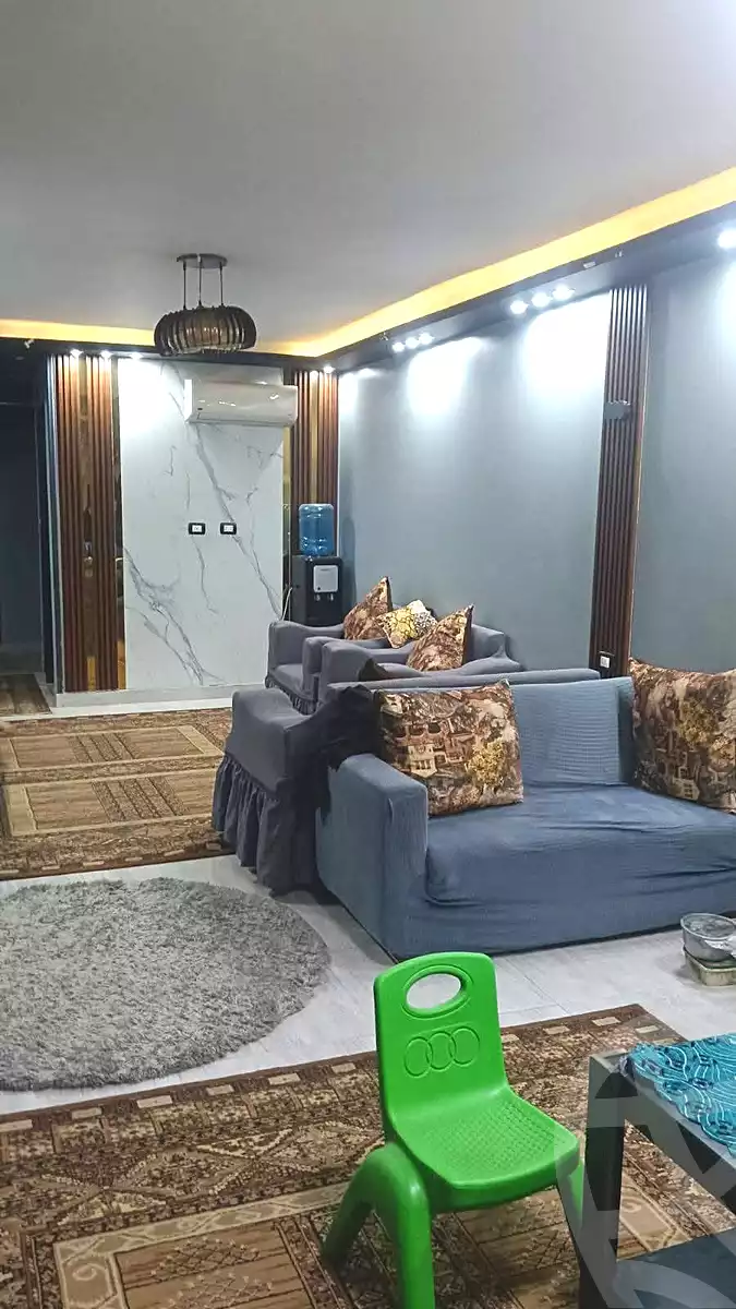 https://aqarmap.com.eg/en/listing/7175369-for-sale-cairo-helwan-ahmed-enci-st