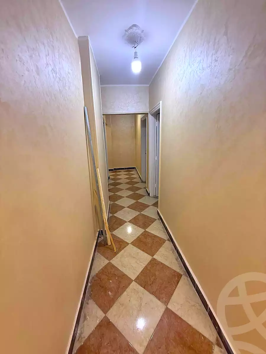 https://aqarmap.com.eg/ar/listing/7175394-for-sale-cairo-helwan-helwan-el-sharkeya-latif-basha-st