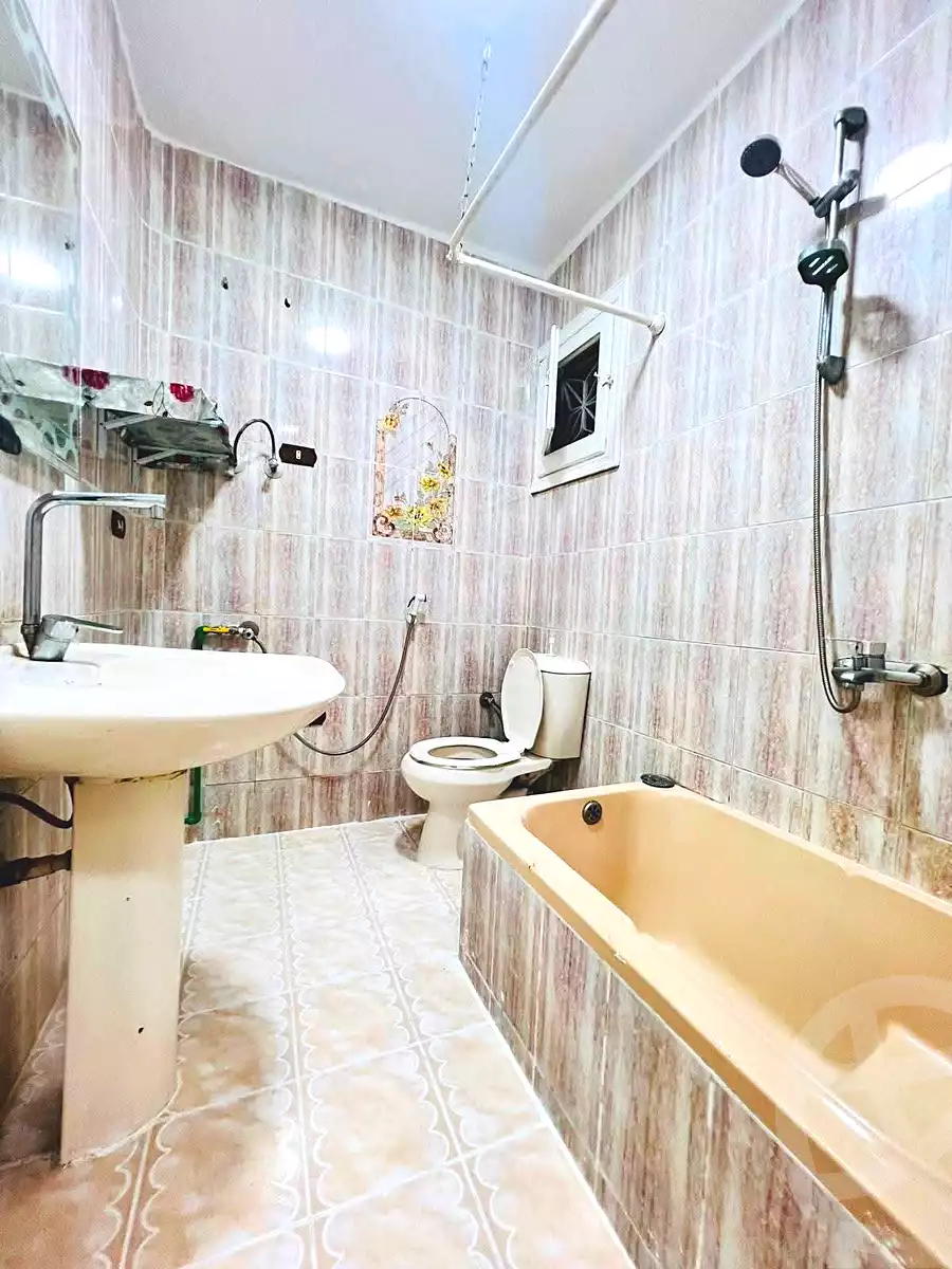 https://aqarmap.com.eg/ar/listing/7175534-for-sale-alexandria-al-agamy-shataa-el-nakheel