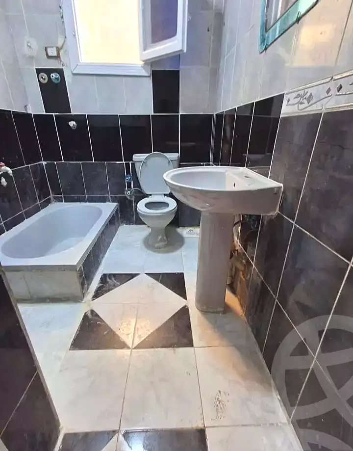 https://aqarmap.com.eg/ar/listing/7175614-for-sale-alexandria-al-agamy-shataa-el-nakheel