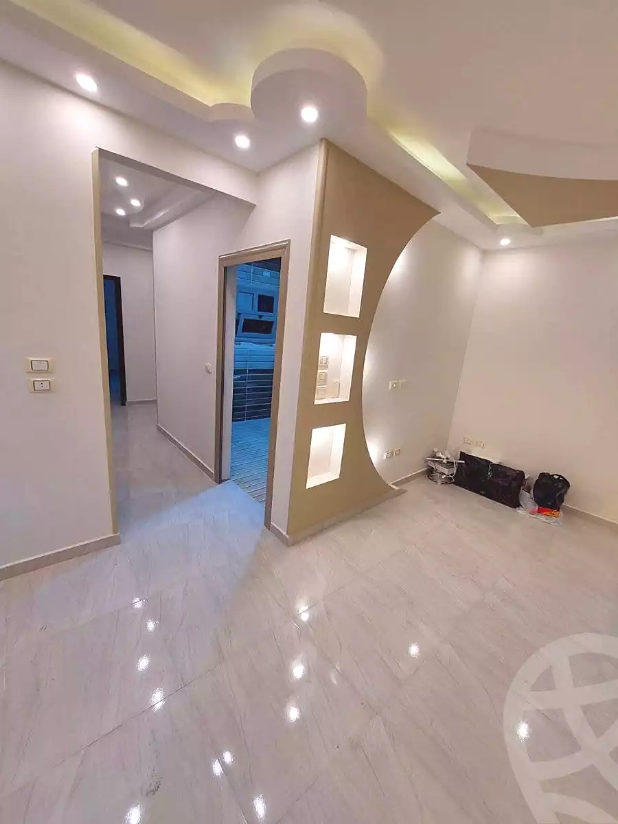 https://aqarmap.com.eg/en/listing/7175891-for-sale-cairo-helwan-helwan-el-sharkeya-saleh-sobhy-st
