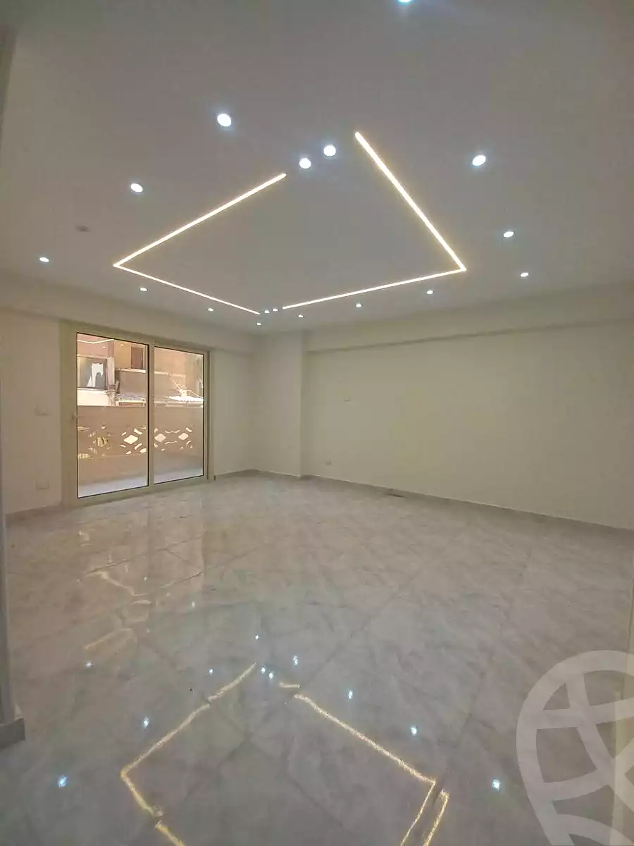 https://aqarmap.com.eg/ar/listing/7175998-for-sale-alexandria-sydy-bshr-sydy-bshr-bhry-shr-mhmd-njyb